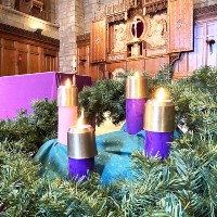 Advent candles in a wreath